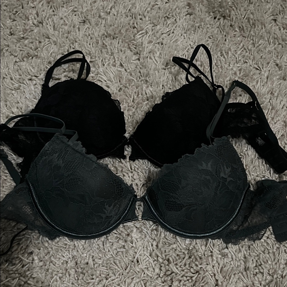 Nicole Miller Black Lace Bra Duo